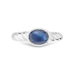 18ct White Gold Sapphire Ring With Twist Detail Shoulders