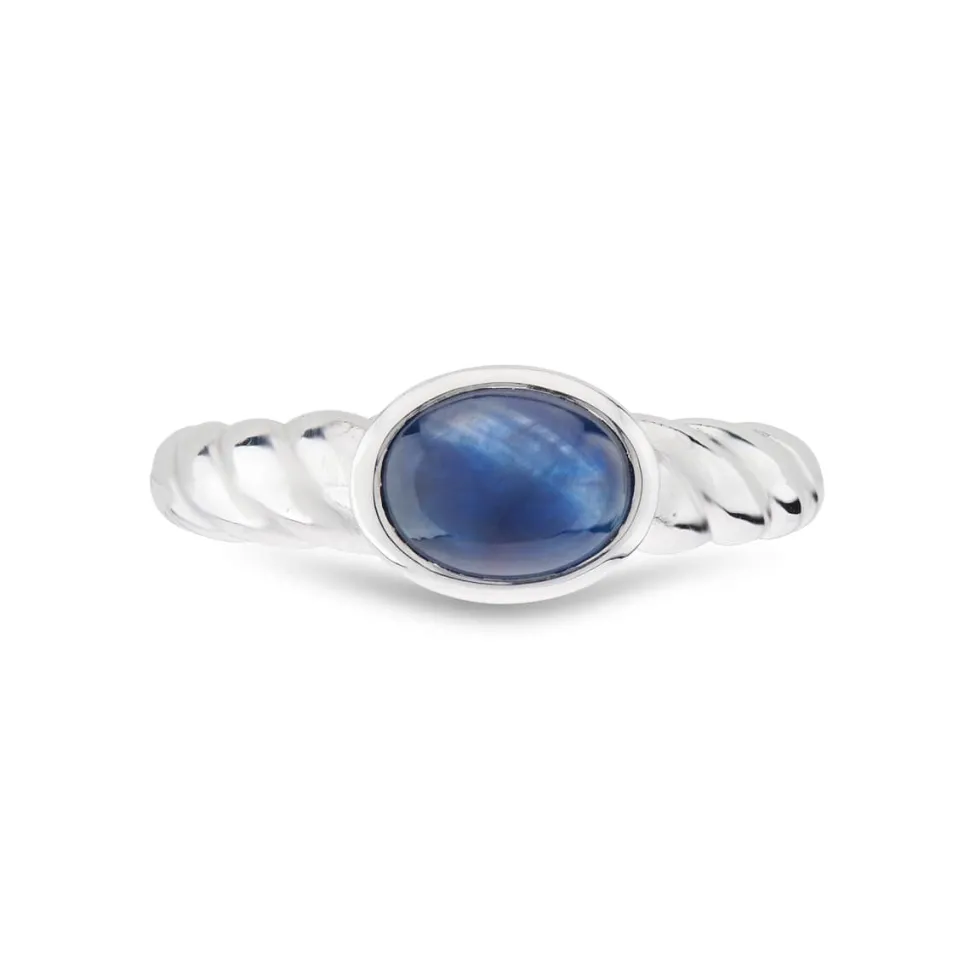 18ct White Gold Sapphire Ring With Twist Detail Shoulders